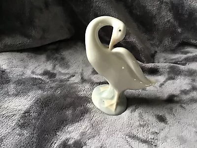 Buy Vintage LLADRO Porcelain Swan, Preening. 11cm High, 9cm Across.  • 11£