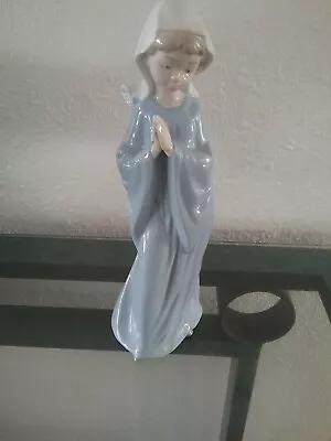 Buy  NAO Lladro Lady Girl Nun Praying Porcelain  Vintage Figurine  • 34.99£