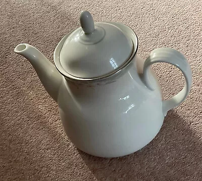 Buy Royal Doulton  Vogue Sophistication Teapot • 18£