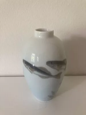 Buy Royal Copenhagen Small Old Vase With Fish Motif No. 89 17A? • 94.95£