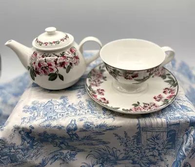 Buy LAURA ASHLEY-  Adeline Tea For 1  Fine Bone China-Cup/Saucer And Teapot GIFT BOX • 19.99£