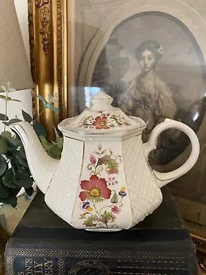 Buy Saldler Vintage Floral Teapot • 12£