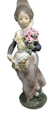 Buy Lladro #1304 Valencian Girl With Flowers Porcelain Figurine  9.5  • 49.99£