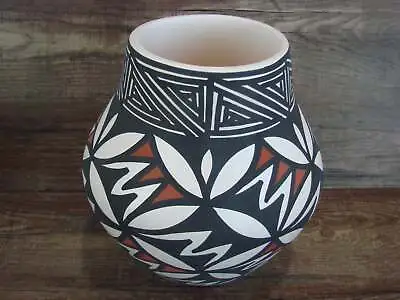 Buy Acoma Pueblo Fine Line Hand Painted Pottery By Ortiz • 94.71£