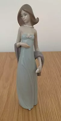 Buy Lladro Ingenue Elegant Lady Figurine 5487, 05487 • 50£