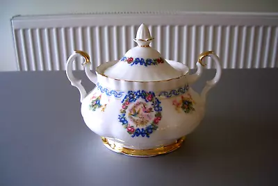 Buy Anna Duchess Of Bedfordshire Tea Service - Lidded Sugar Bowl - Woburn Abbey • 18£