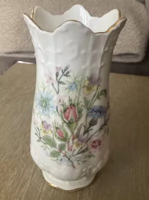 Buy Aynsley Wild Tudor Fine Bone China Victorian Flower Vase - 15cm • 10£