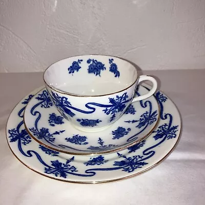 Buy Very Early Paragon China Trio 1221 Blue On White Pattern  • 10£