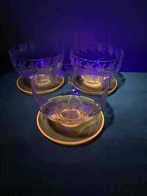 Buy Dessert Glass Bowls Etched Acorns  Amber Clear Glows With UV Torch VCG 3x 3 Ins • 19.99£