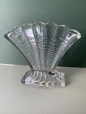 Buy Vintage Davidson Clear Glass Mantel Fan Vase Pattern 295  • 14.50£