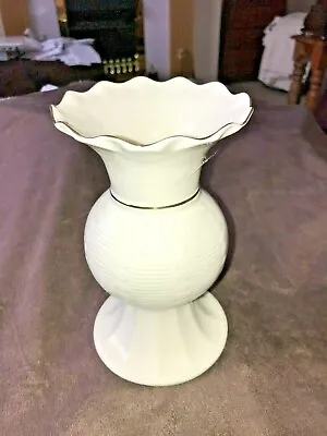 Buy Donegal Irish Parian China Golden Wedding Fluted Vase 7 Inches Tall • 7£