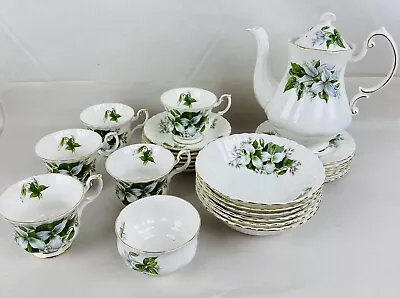 Buy Royal Albert Trillium Bone China Tea/Coffee Set – 26 Pieces • 75£