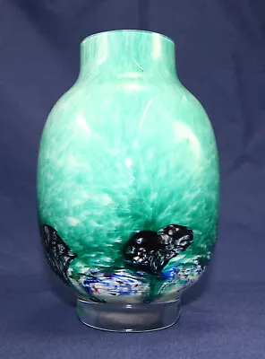 Buy Caithness Green Cadenza Vase • 24£
