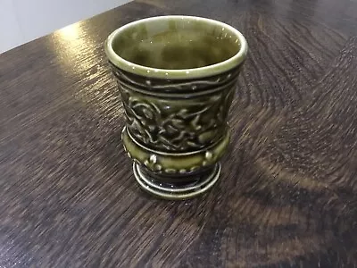 Buy Sylvac Small Urn Vase Green 8cm High 4784 Excellant Condition Vintage • 5.50£