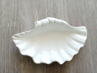 Buy Leedsware Classical Creamware Shell Shaped Dish With Fluted Edge MADE IN ENGLAND • 47.31£