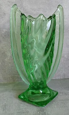 Buy Art Deco Hortensja Green  Pressed Glass Vase • 25£