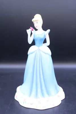 Buy ROYAL DOULTON DP1 CINDERELLA Disney Princesses Bone China Figure 18cm - F04 • 9.99£
