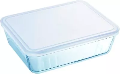 Buy Pyrex Rectangular Dish With Plastic Lid, 0.8L • 8.57£