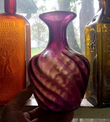 Buy Beautiful Amethyst Swirled Hand Blown Art Glass Vase With Flared Mouth 7 3/4  • 43.16£