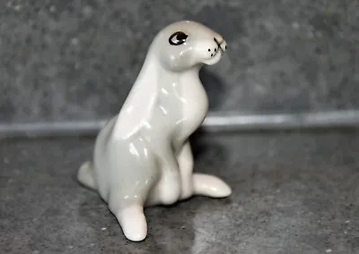 Buy Lomonosov Small Grey White Ceramic Rabbit 5 Cms High • 5£