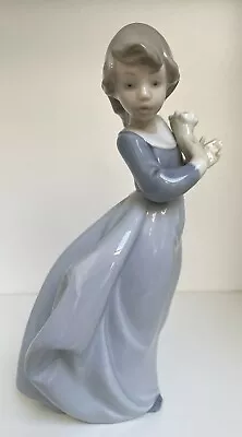 Buy Lladro Nao Windy Afternoon Figurine Girl With Flowers RETIRED 1988 • 13.99£