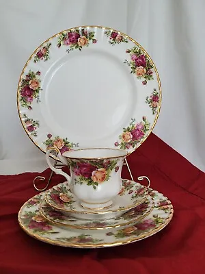 Buy Royal Albert Old Country Roses 5pc Place Setting Fine Bone China Very Nice Cond. • 66.41£