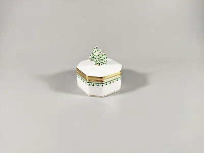 Buy Herend, Trinket Box With Green Fishnet Rabbit, Handpainted Porcelain ! (bt039) • 188.96£