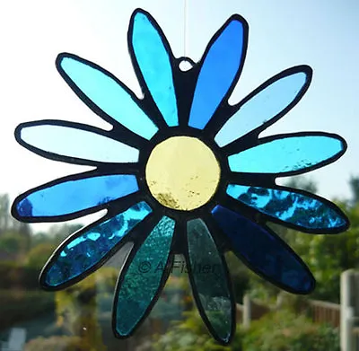 Buy Stained Glass Flower Handmade - Daisy - Blues - 4.5 Ins (11.5cms) Dia NEW  • 9.75£