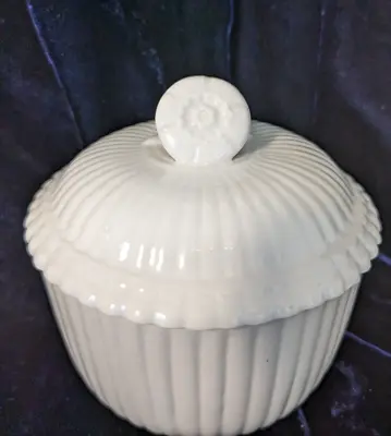 Buy Vintage Leeds Creamware Lidded Sugar Bowl Bowl Ribbed Design • 15£