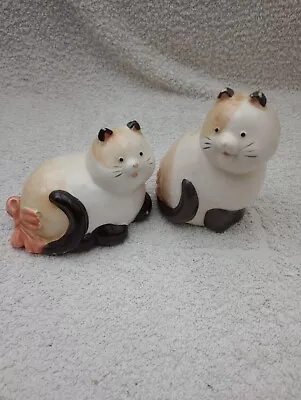 Buy Cat Shaped Vintage Salt And Pepper Shakers In Lovely Condition  • 7.99£