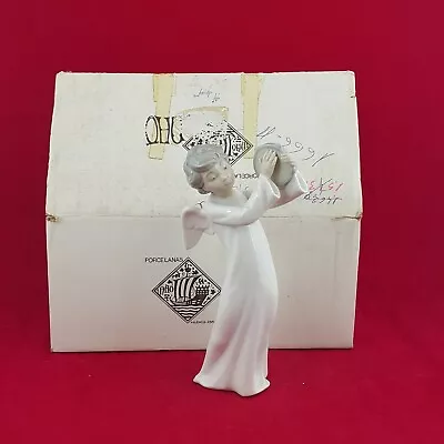 Buy Lladro Nao Figurine Angel With Tambourine - 6090 L/N • 78.40£