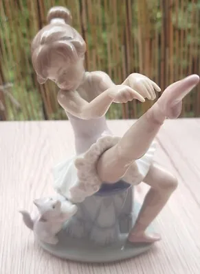 Buy Lladro Figurine #6014  Tuesday's Child  Ballerina Girl With Kitten • 140£