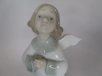 Buy Lladro Porcelain Angel Figurine  An Angel's Wish Plegaria  Spain 6788 9  • 40.44£