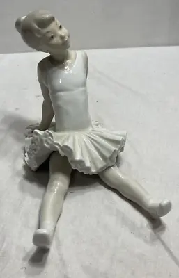 Buy Retired Nao By Lladro  Porcelain Figurine  Divertida  Ballerina Seated • 93.70£