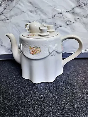 Buy Vintage Price Kensington Floral Teapot • 8£