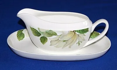 Buy Royal Stafford Roses Floral Pattern Gravy Boat & Stand.  • 9.99£