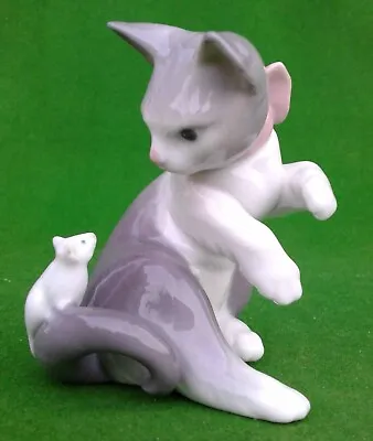 Buy Lladro “cat And Mouse” - 5236. • 12.99£