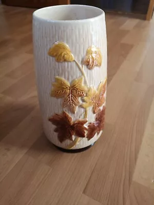 Buy Tall Cream SylvaC Vase With Maple Leaf Embossed Decoration, Pattern No. 4010 • 10£