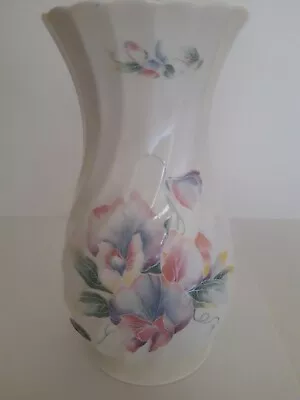 Buy Aynsley Fine Bone China Spiral Vase Little Sweetheart Design 20cm Tall • 7.75£