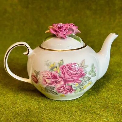 Buy Royale Stratford Country Cottage Collection Teapot - Old Garden Roses. • 21£