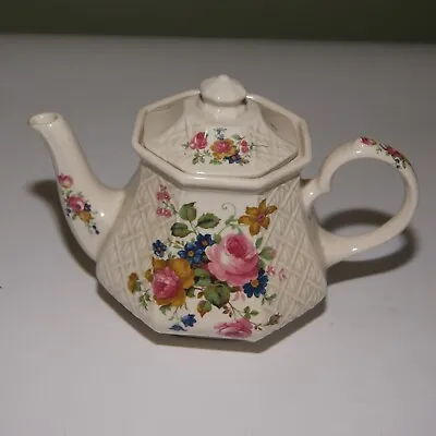 Buy Vintage Sadler Teapot With Floral Roses & Raised Lattice Design • 7.99£