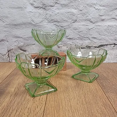 Buy X3 Vintage Art Deco Green Pressed Glass Dessert Bowls  • 15.99£