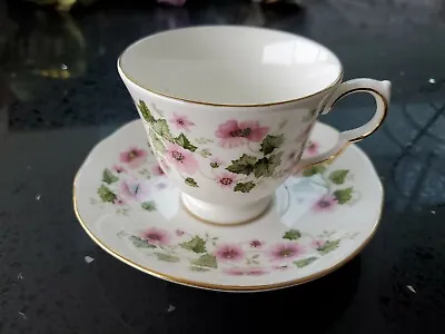 Buy Queen Anne Fine Bone China Cup And Saucer Set - Harrods - 24 Pieces • 40£