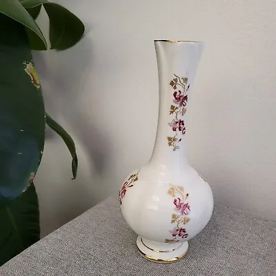 Buy Royal Tara Fine Bone Chine Vase • 10£