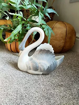 Buy Collectable Large Nao Lladro Porcelain Swan Vase Perfect Condition • 41.99£