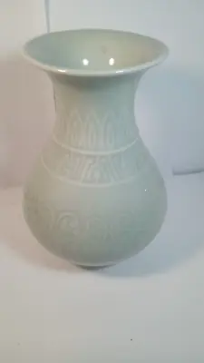 Buy Vintage Celadon Sage Green Vase By Unmarked – Pottery & Glass:Decorative • 33.07£