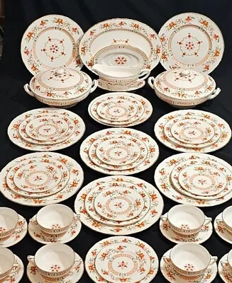 Buy A Royal Worcester Bone China Dinner Service, Chamberlain Pattern 8 Places  • 175£