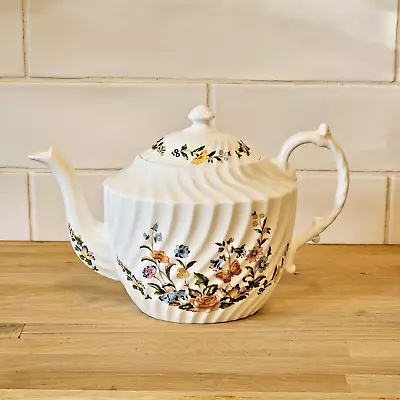 Buy Aynsley Cottage Garden Fluted Teapot • 2.70£