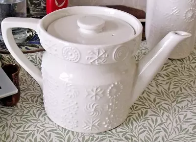 Buy Portmerion White Totem Pottery Teapot - Designed  By Susan Williams- Ellis • 7.50£