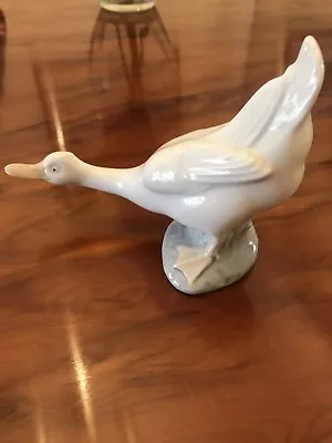 Buy Porcelain Duck Nao By Lladro • 5£